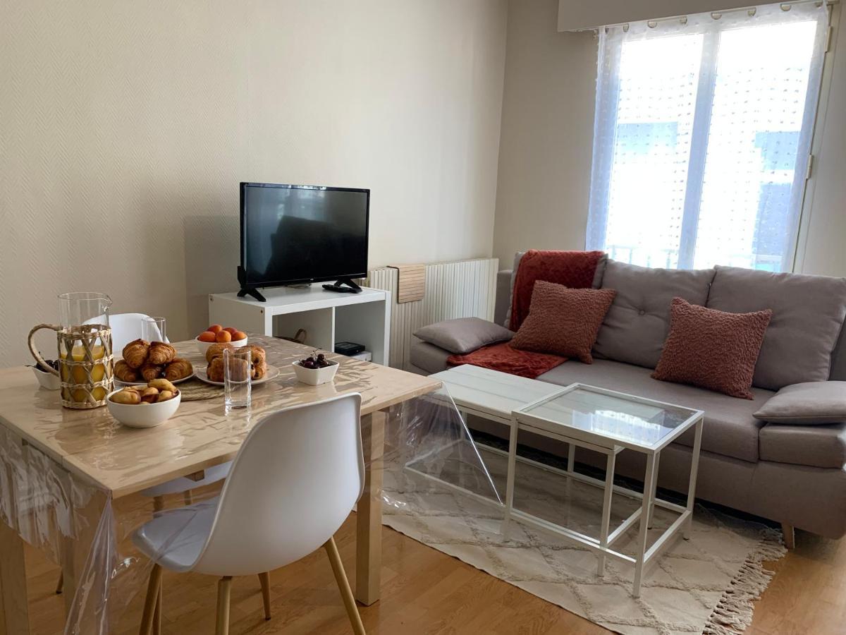 Joli Appartement En Plein Centre Libourne Bagian luar foto